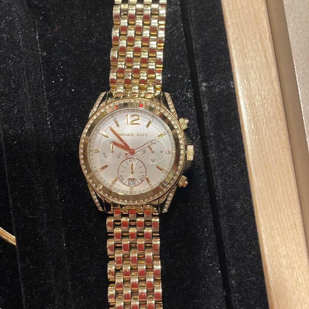 MICHAEL KORS WATCH